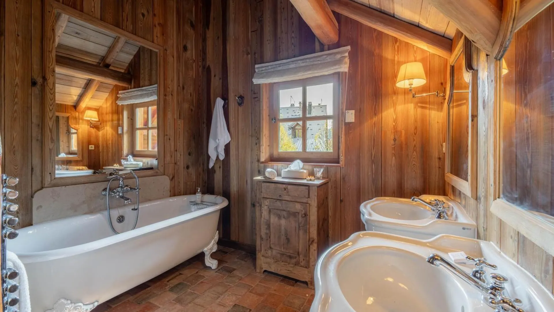 Le Chalet L'Harmonie - Pierres D'Histoire Le Monêtier-les-Bains 0*,
